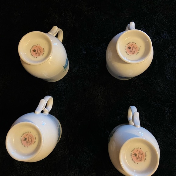 Porcelain mugs - Picture 10 of 13
